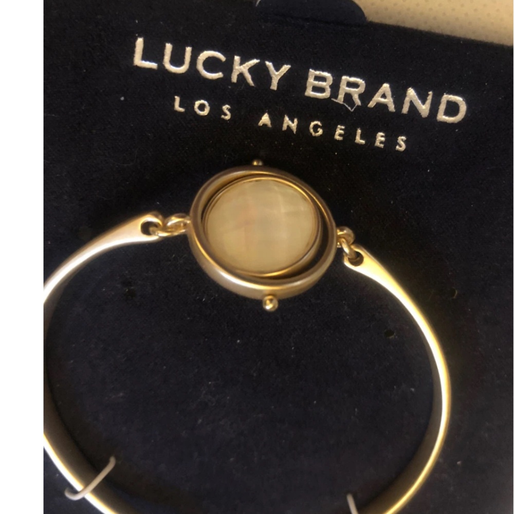 Lucky Brand Gold Tone Bangle With Reversible Natural Stone Accent NWT & Box - Picture 10 of 12